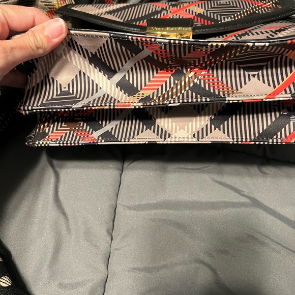 Vera Bradley crossbody satchel and matching scarf in Sophia plaid - Picture 4 of 8